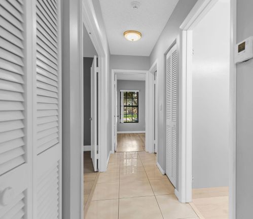 7279 Le Chalet Blvd, Boynton Beach FL 33472-5035 exterior