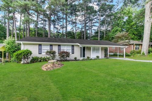 3568 Glenview Cir, Atlanta GA  30331-2412 exterior