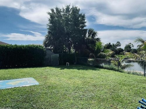 5396 25 Ave, Naples FL 34116-7606 exterior