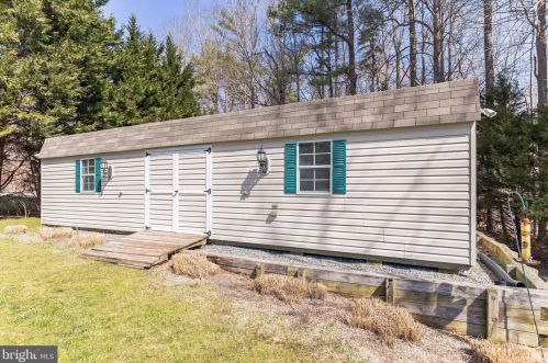 2641 Lady Annes Way, Huntingtown MD 20639-4115 exterior