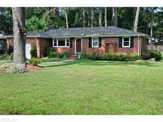 232 Hall Dr, Chesapeake, VA 23322-5210