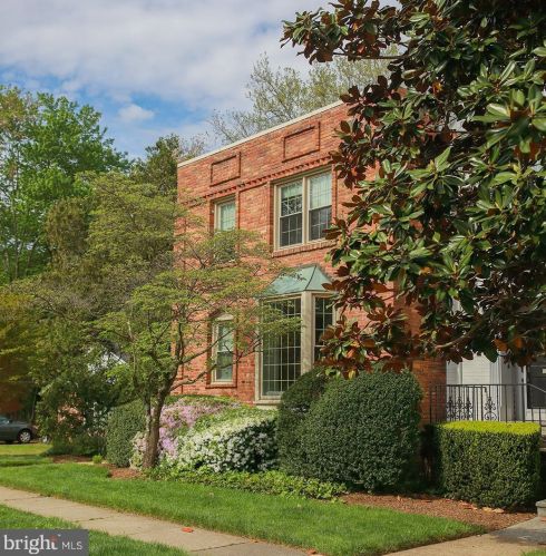 1158 Kensington Rd, Mc Lean VA  22101-2966 exterior