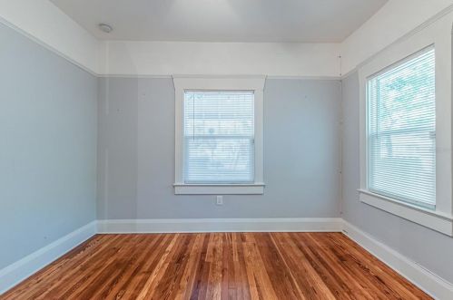 905 Cayuga St, Tampa FL 33603-4216 exterior