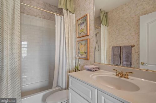 11300 Glen Rd, Rockville MD 20854-1849 exterior