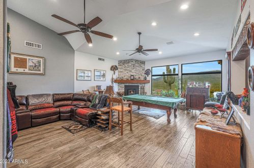 45239 16 St, Phoenix AZ 85087-8660 exterior