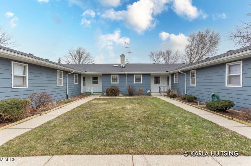 648 Andover St, Grand Rapids MI 49548-7673 exterior