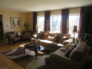 1025 Washington Valley Rd, Basking Ridge NJ  07920-3585 exterior