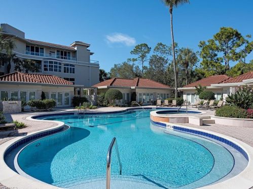 2630 Grey Oaks Dr, Naples FL 34105-3003 exterior