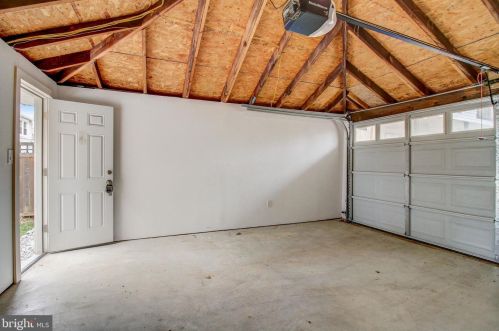 2911 17th St, Washington DC  20018-1825 exterior