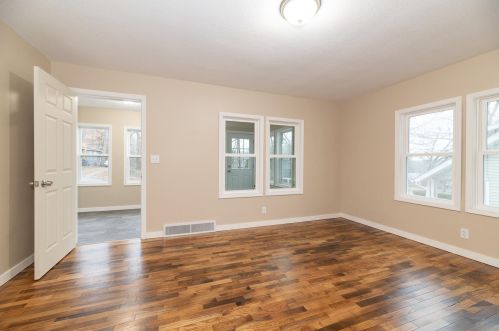 51 Ridgewood St, Kalamazoo MI  49001-4253 exterior