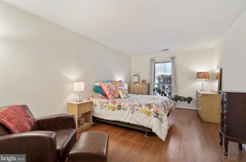 2301 Foxmeadow Cir, Limerick PA 19468-1566 exterior