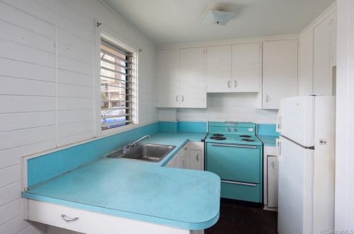 2620 Date St, Honolulu HI 96816-1122 exterior