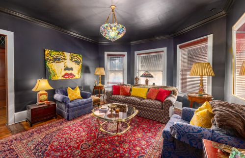 2597 Maryland Ave, Milwaukee WI 53211-3735 exterior