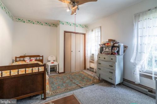 11 4 St, Pottstown PA 19464-5218 exterior