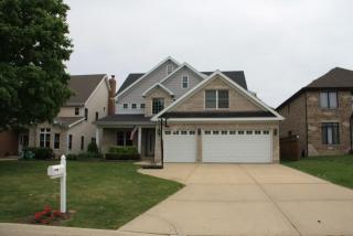 723 Emroy Ave, Elmhurst, IL 60126-1709