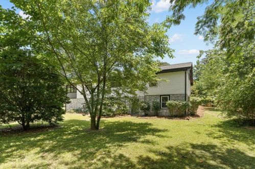 1922 Jacolyn Pl, Atlanta GA  30329-3316 exterior