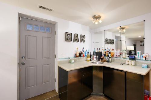 3220 Un Ave, Chicago IL 60616-4776 exterior