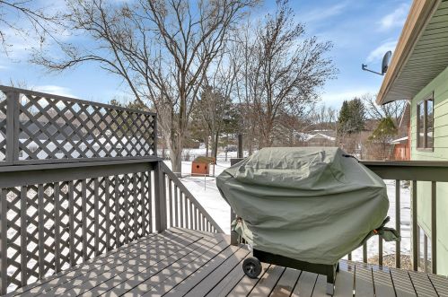 302 10 St, Sartell MN 56377-1170 exterior