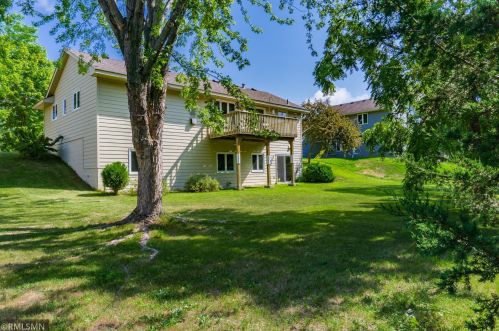 759 Brandenburg Dr, Chaska MN  55318-1271 exterior