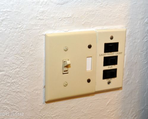 4114 Monte Vis Dr, Tucson AZ 85712-5516 exterior