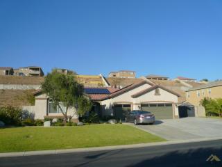 6801 Canaletto Ave, Bakersfield, CA 93306-7747