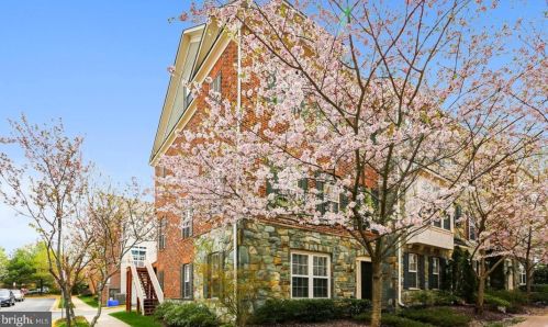 2116 Darcy Green Pl, Silver Spring MD  20910-1169 exterior