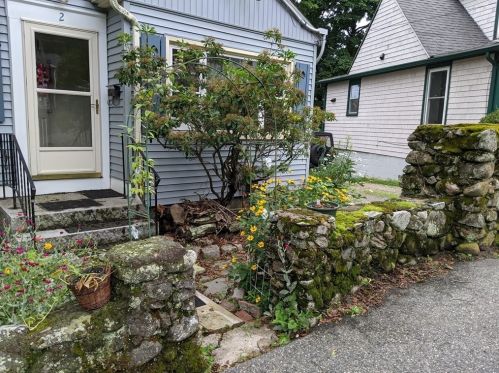 2 Highland Ave, Ipswich, MA 01938-1324