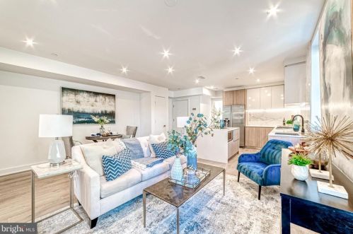 4017 Davis Pl, Washington, DC 20007-1227