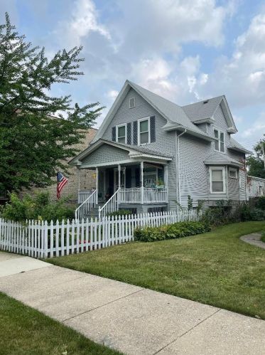 5915 Huron St, Chicago, IL 60644-1017