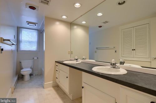 1944 Millersville Rd, Lancaster PA 17603-6153 exterior