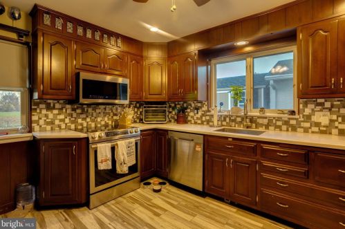 407 Moyer Rd, Pottstown PA  19464-1019 exterior