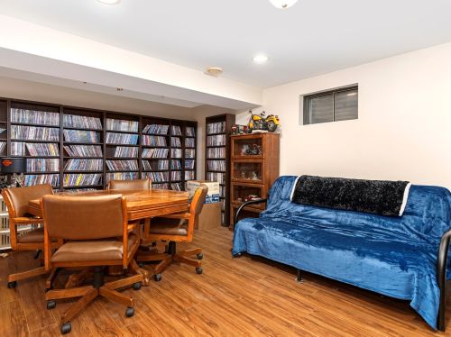 2333 Hess Dr, Joliet IL 60403-1870 exterior