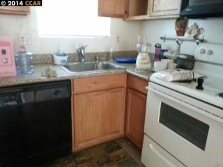 3905 Clayton Rd, Concord CA  94521-2548 exterior