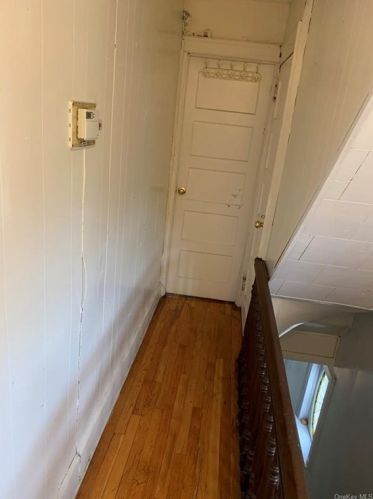 4023 Gunther Ave, Bronx NY 10469-2727 exterior