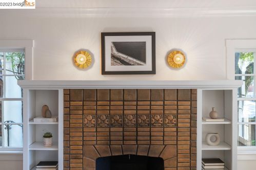 1243 Martin Luther King Jr Way, Berkeley CA 94709-1979 exterior