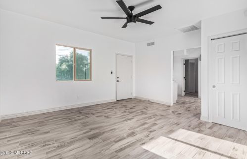 4121 Mars St, Tucson AZ 85741-1872 exterior