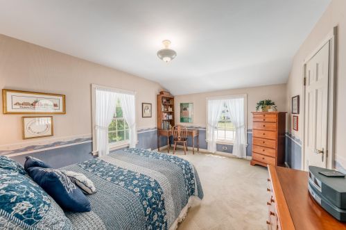 2611 Pasadena Blvd, Milwaukee WI 53226-1950 exterior