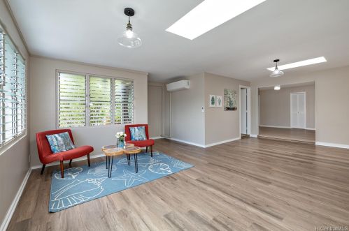 3481 Ala Akulikuli St, Honolulu HI 96818-2220 exterior