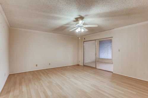 8114 Ct, Austin TX 78759-8726 exterior