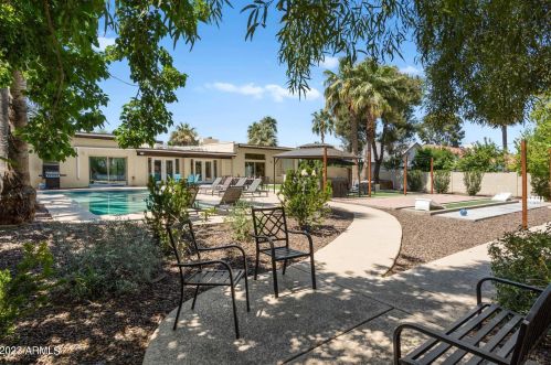 8007 7th Ave, Phoenix AZ  85021-5613 exterior