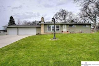 10304 Elm St, Omaha, NE 68124-2546