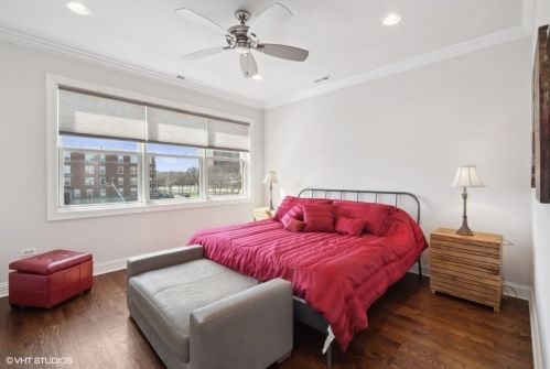 421 50 St, Chicago IL 60615-2222 exterior