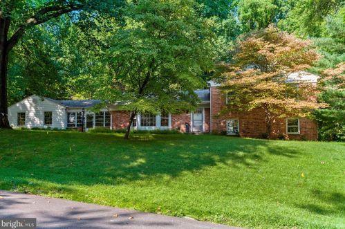 11100 Ralston Rd, Rockville MD  20852-3665 exterior