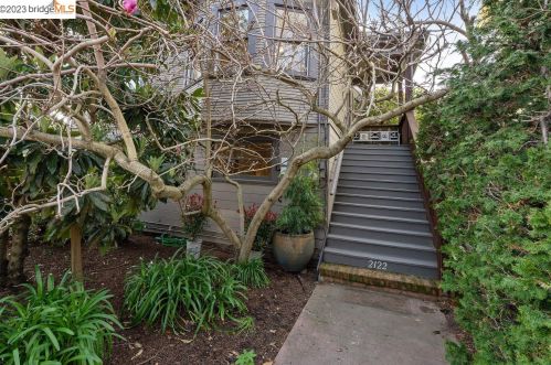 2122 Sacramento St, Berkeley CA 94702-1905 exterior