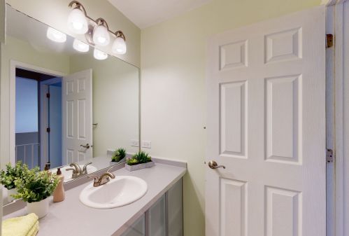 238 Butternut Ln, Streamwood IL 60107-2259 exterior