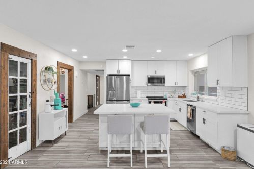 1308 Shawnee Dr, Chandler AZ 85224-2309 exterior