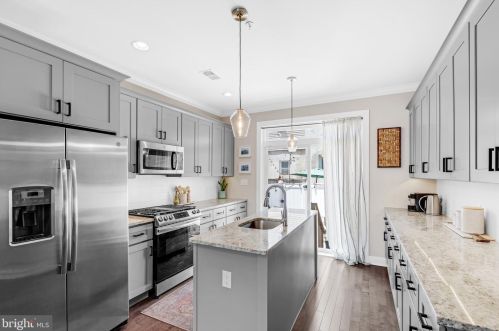 2616 Collins St, Philadelphia PA 19134-3709 exterior