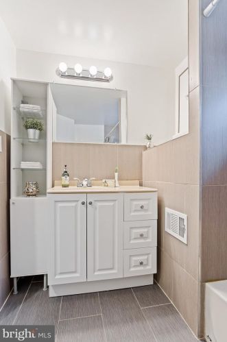 1312 17 St, Philadelphia PA 19121-5024 exterior