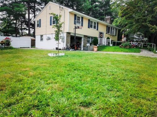 47 Duston Dr, Methuen, MA 01844-4605