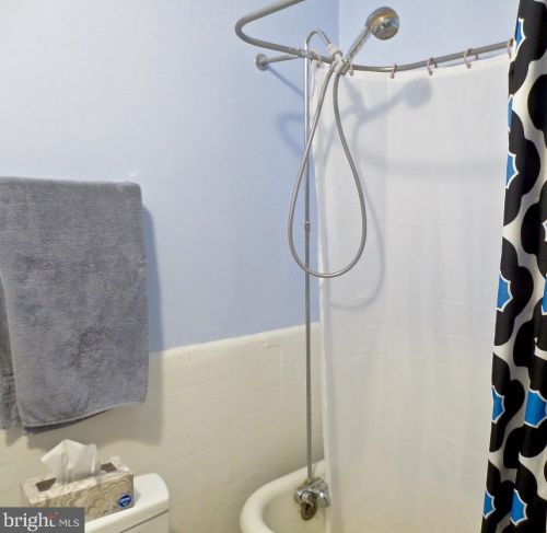 1335 Taylor St, Washington DC 20011-5508 exterior